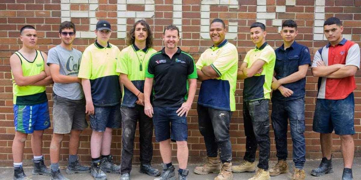 Beyond the Basics: Mastering the Art of Bricklaying Apprenticeship Programs